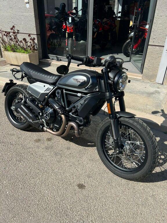 SCRAMBLER 800