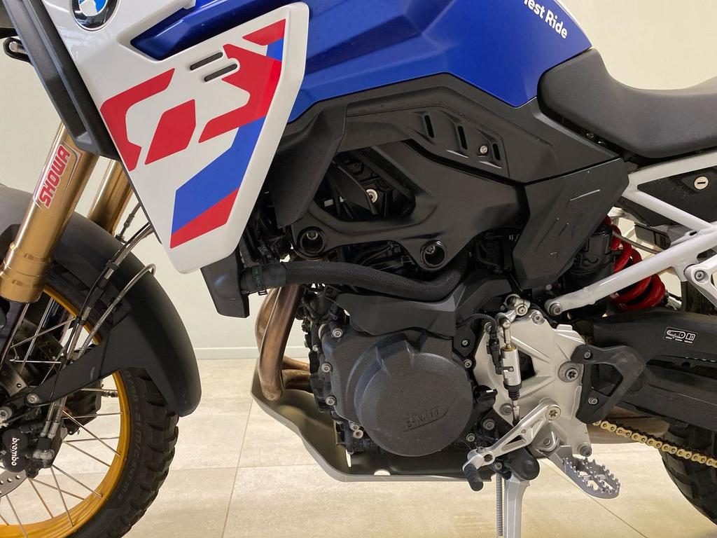 F 900 GS