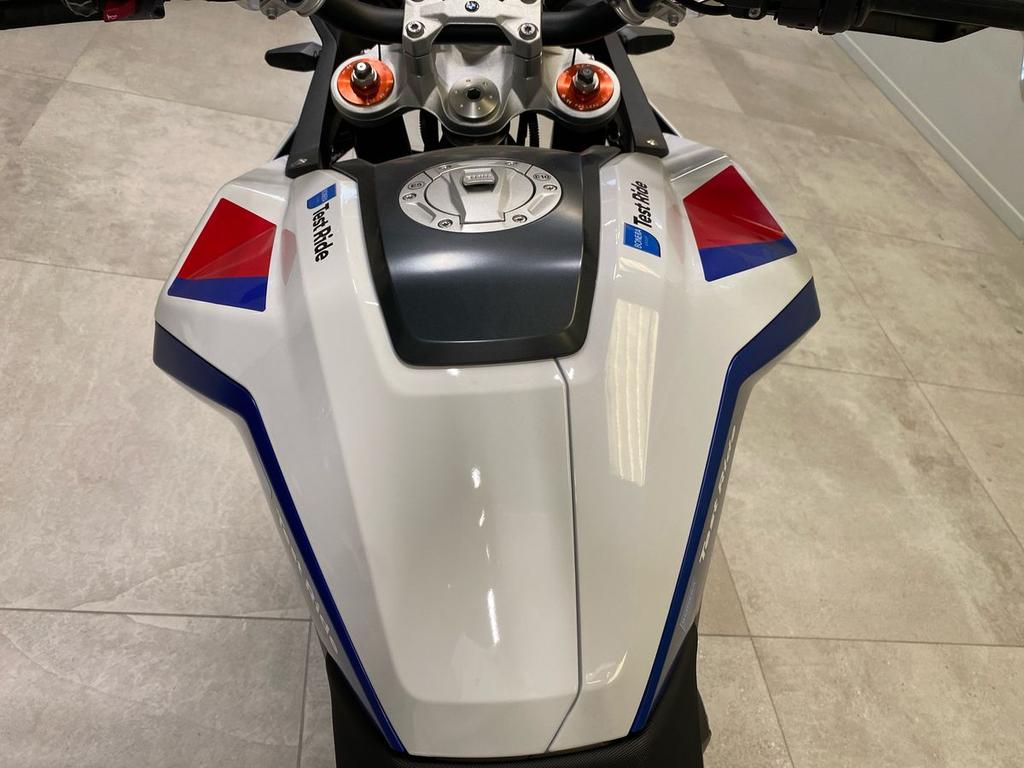 F 900 GS