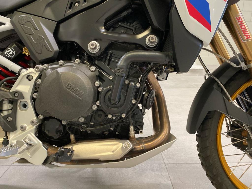 F 900 GS