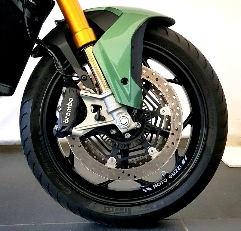 V100