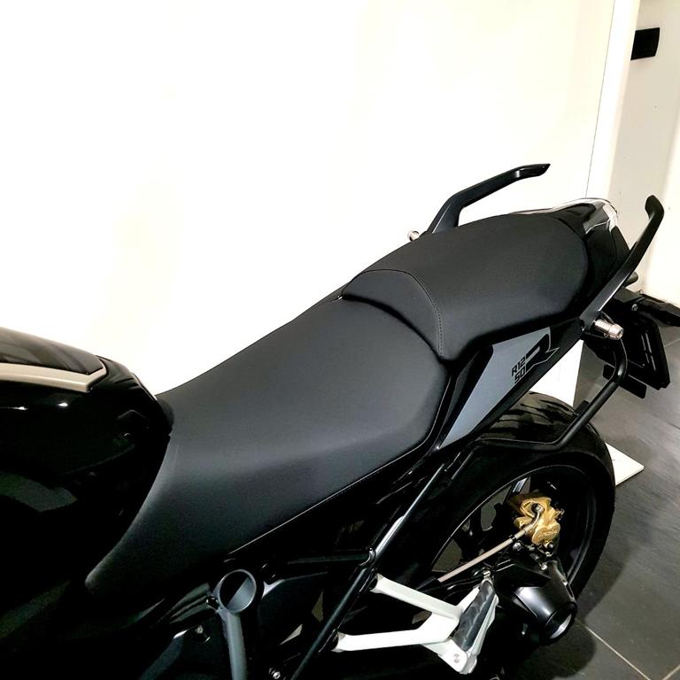R 1250 R