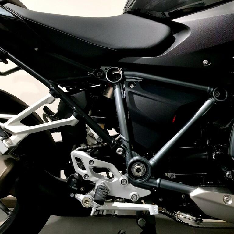 R 1250 R
