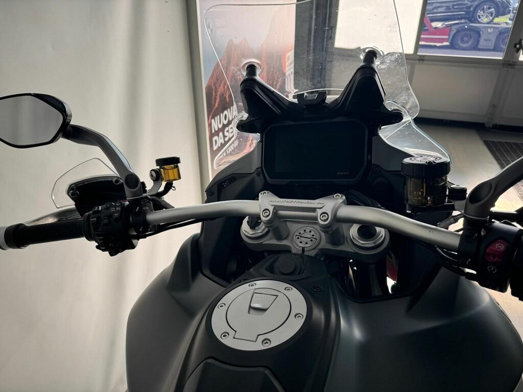 MULTISTRADA V4
