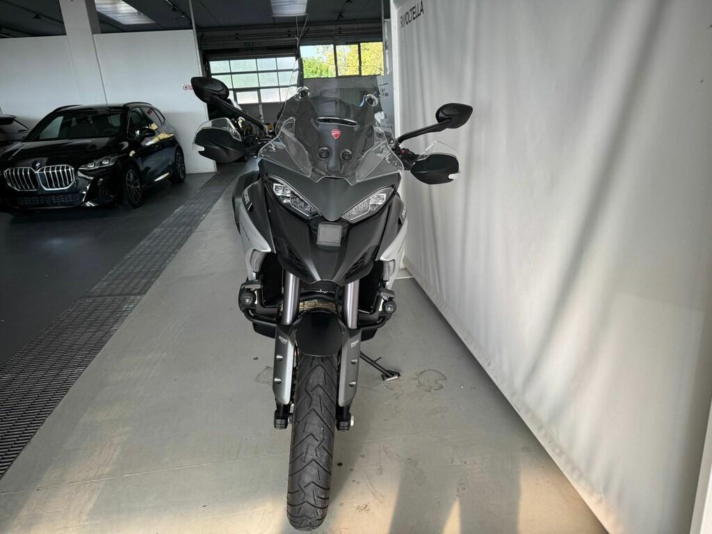 MULTISTRADA V4