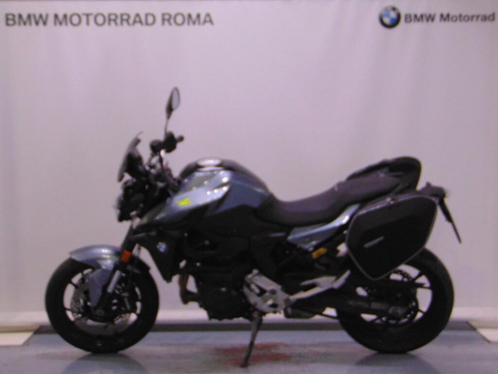 F 900 R