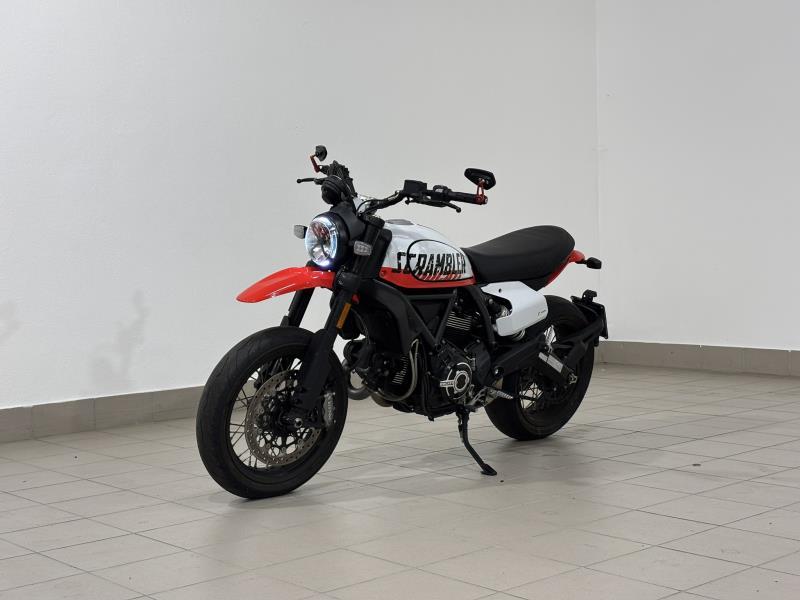 SCRAMBLER 800