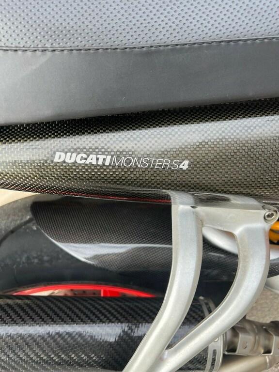 MONSTER 900