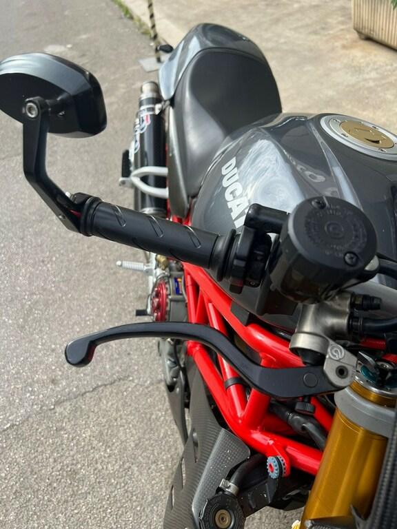MONSTER 900