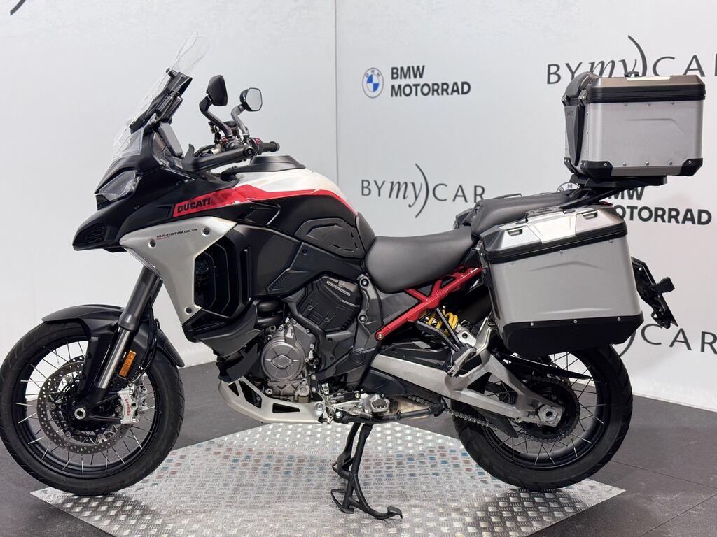 MULTISTRADA V4