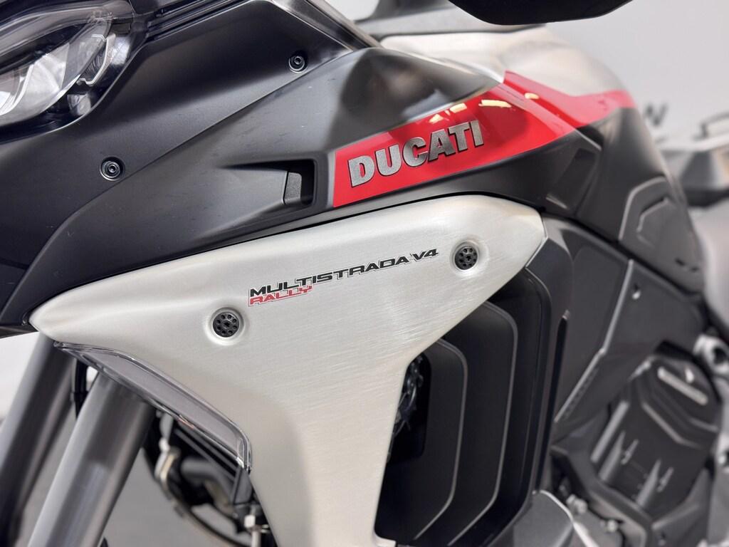 MULTISTRADA V4