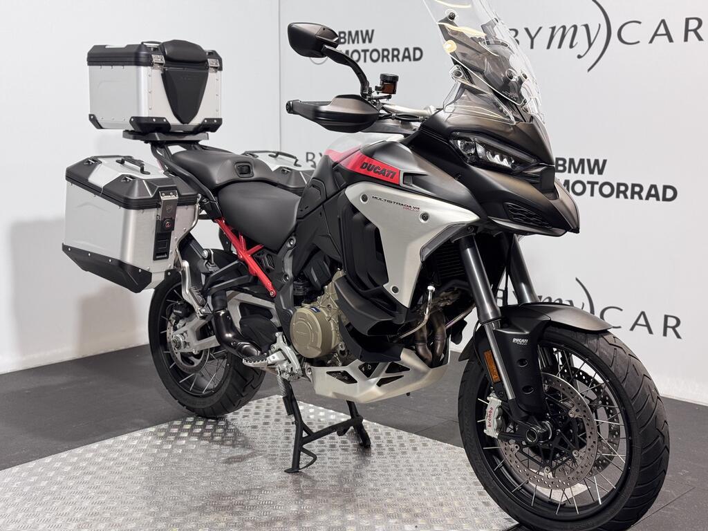MULTISTRADA V4
