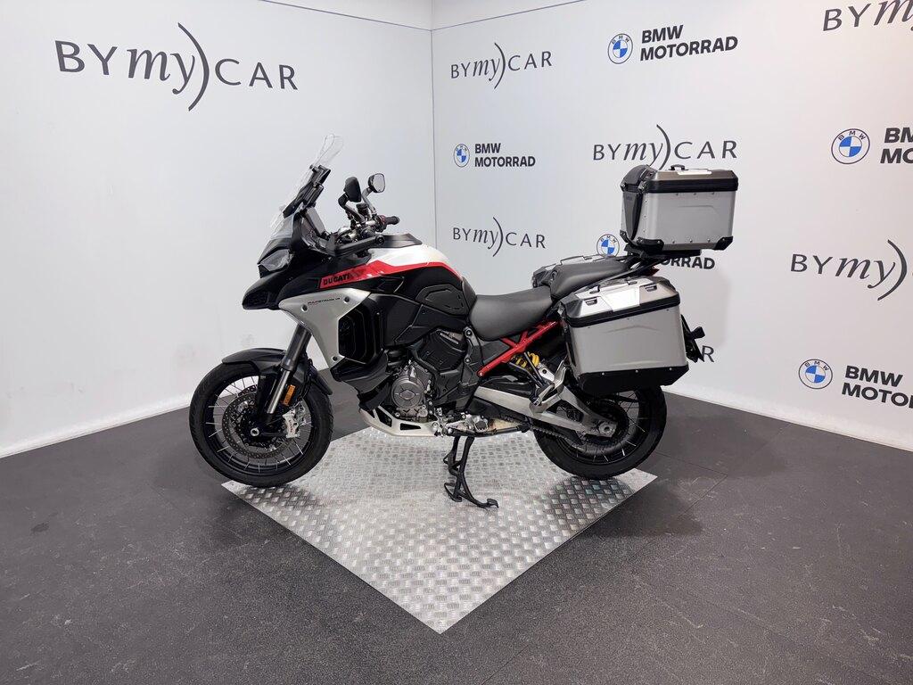 MULTISTRADA V4