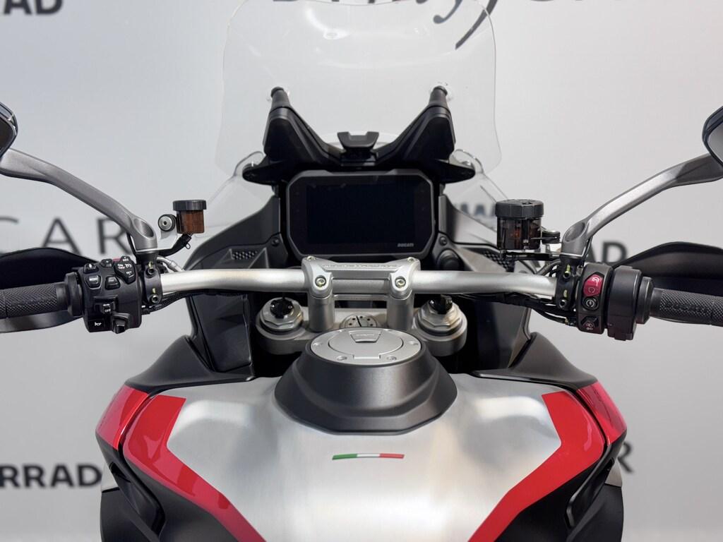 MULTISTRADA V4