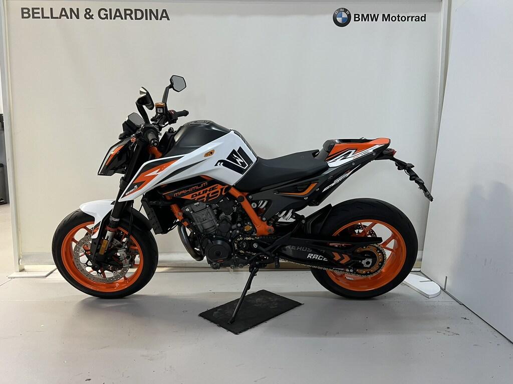 890 DUKE