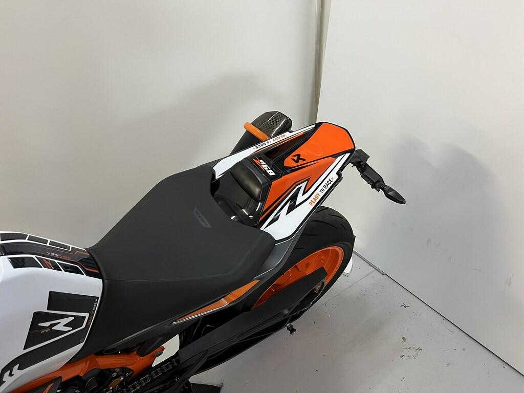 890 DUKE