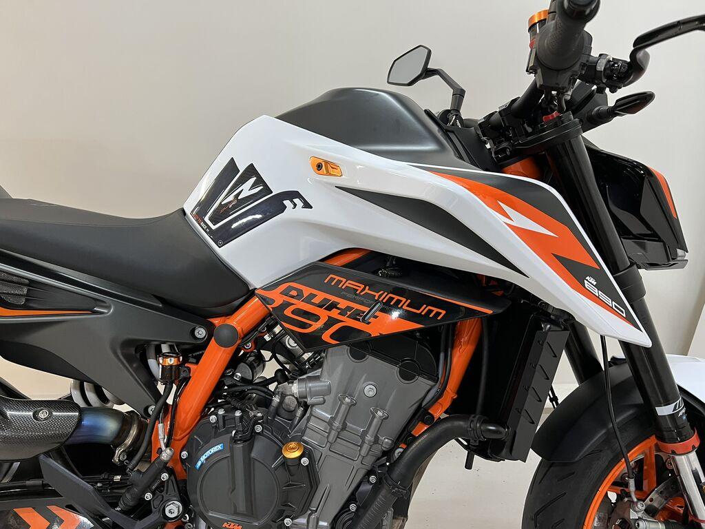 890 DUKE