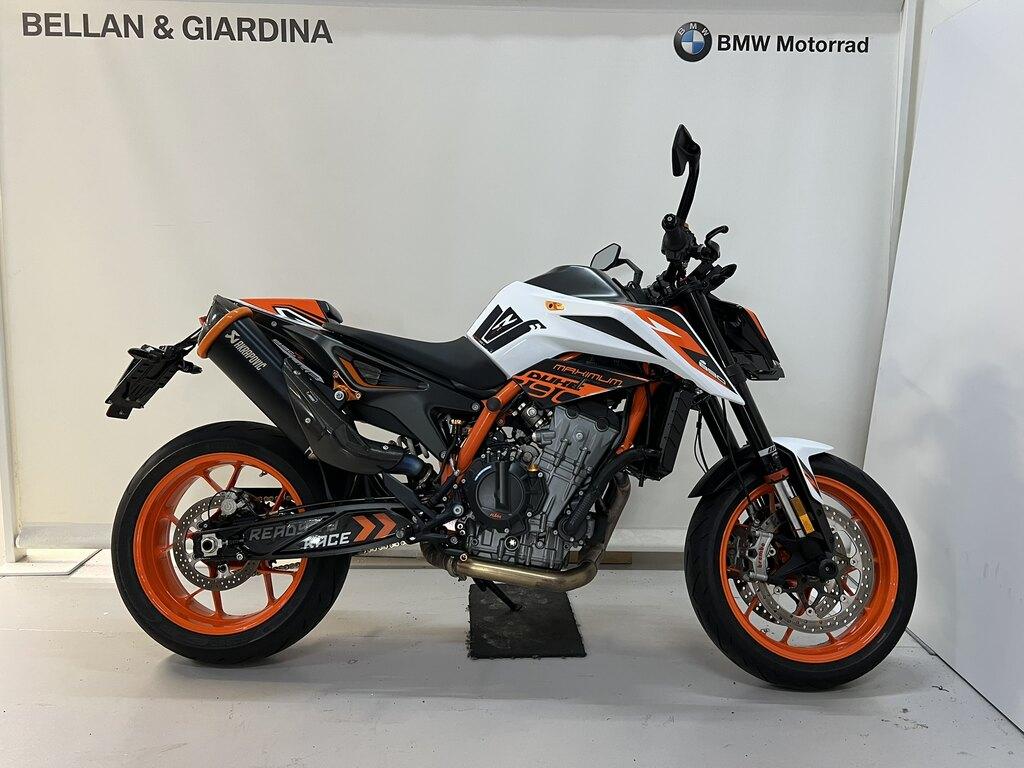 890 DUKE