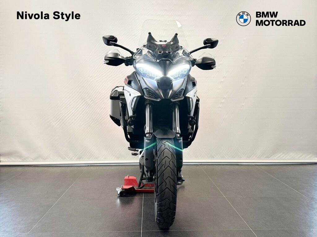 MULTISTRADA V4