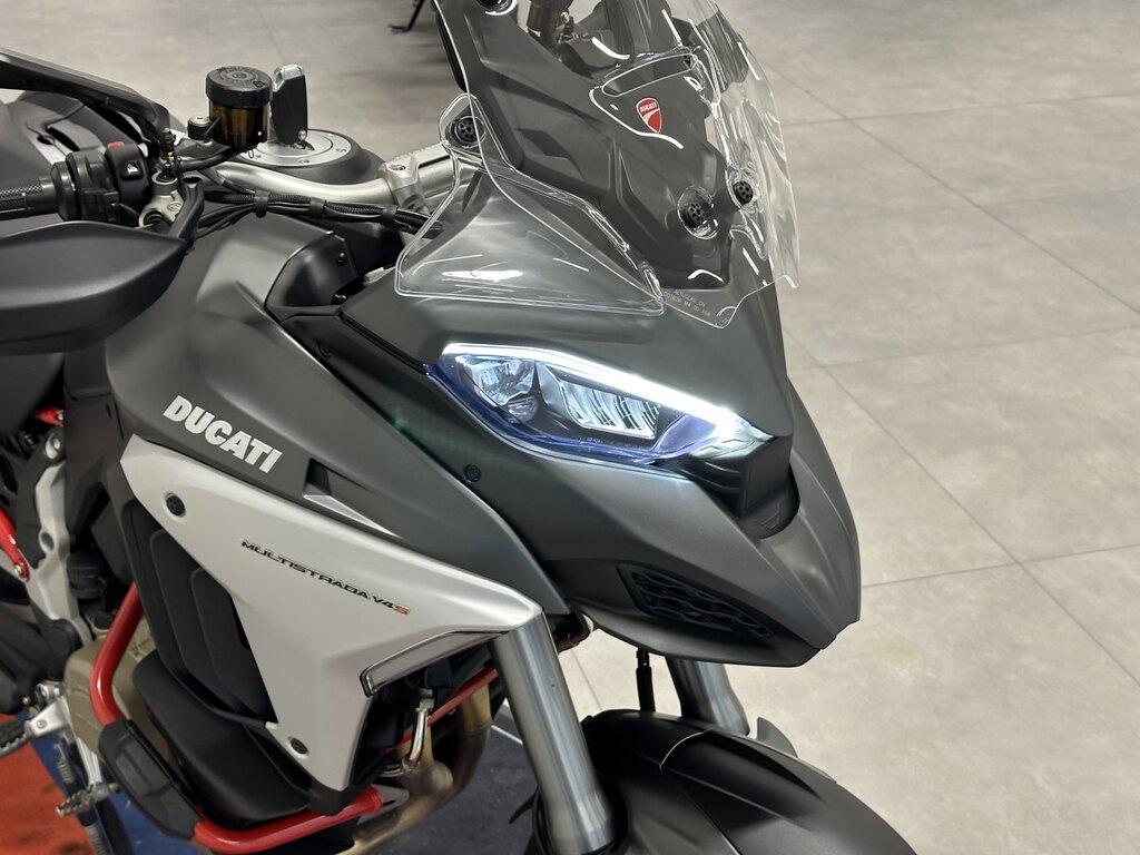 MULTISTRADA V4