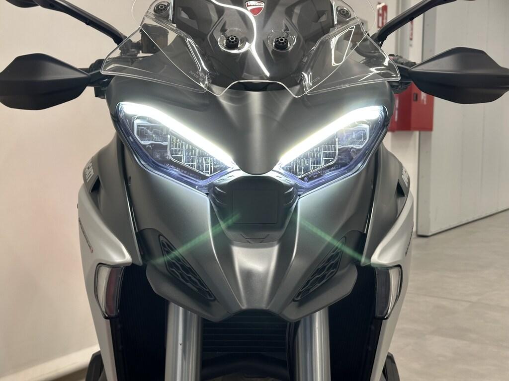 MULTISTRADA V4