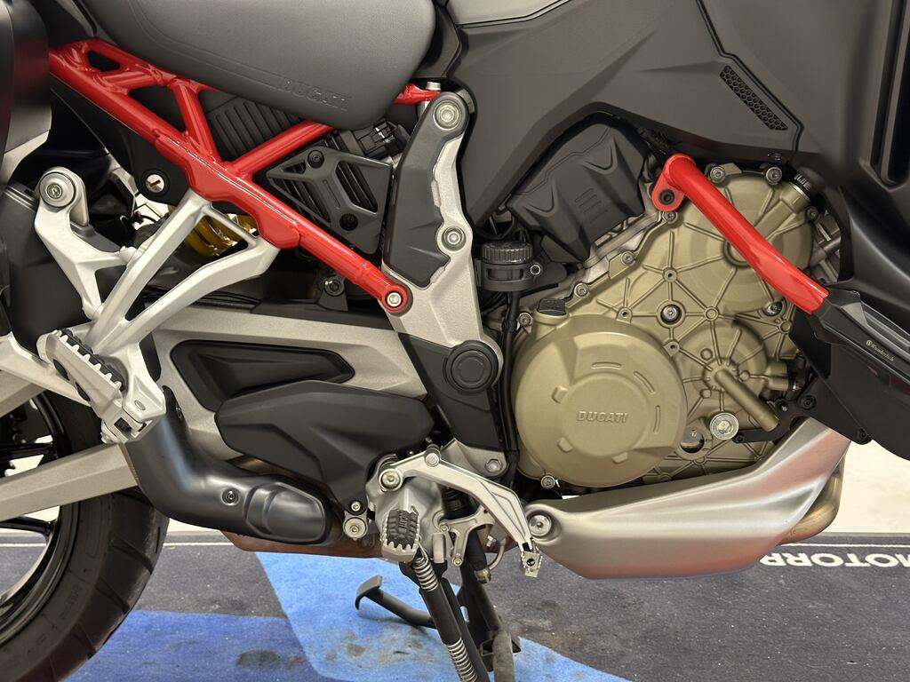 MULTISTRADA V4