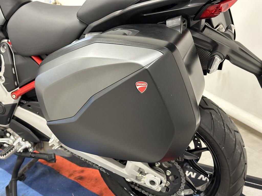 MULTISTRADA V4