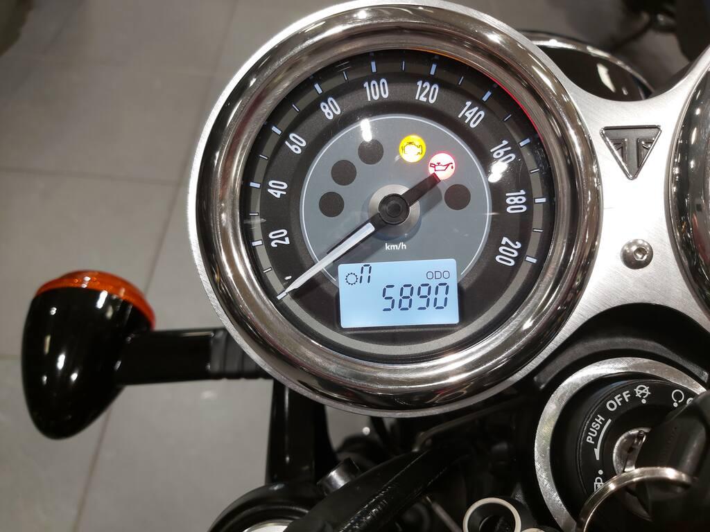BONNEVILLE 900 T100