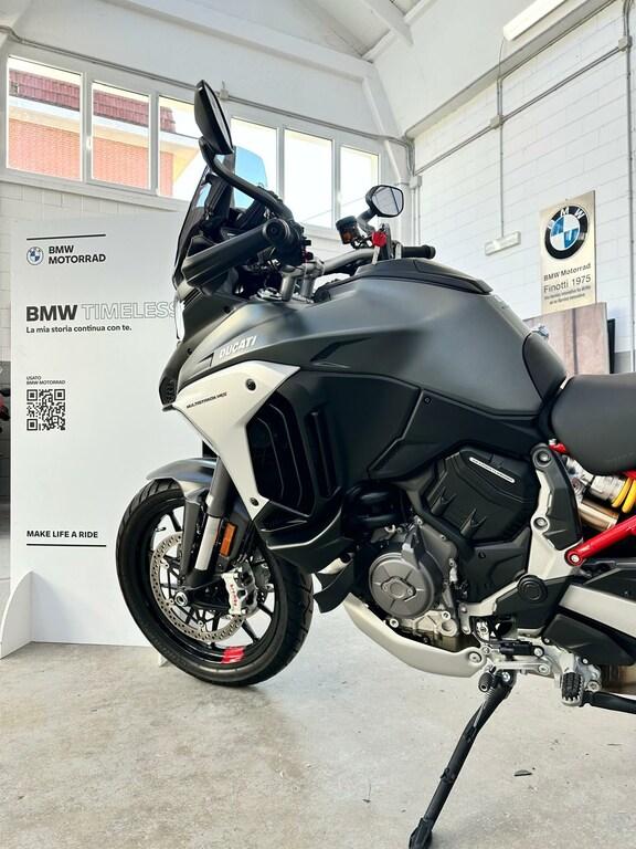 MULTISTRADA V4