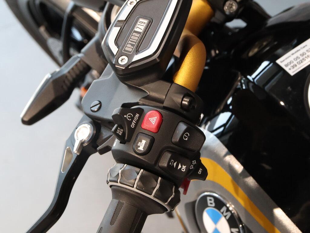 R 12