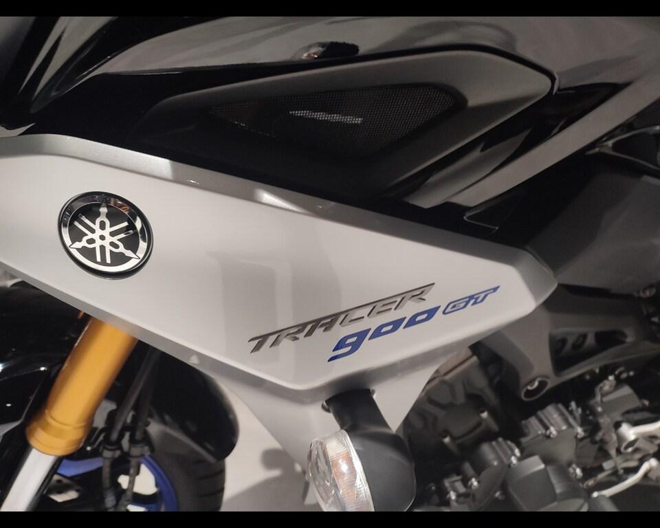 TRACER 900