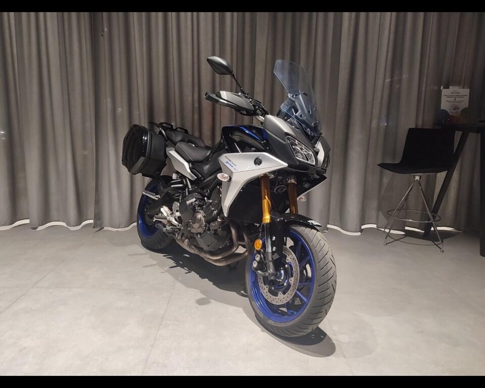 TRACER 900