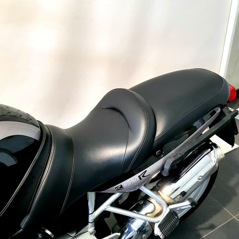 R 850 R