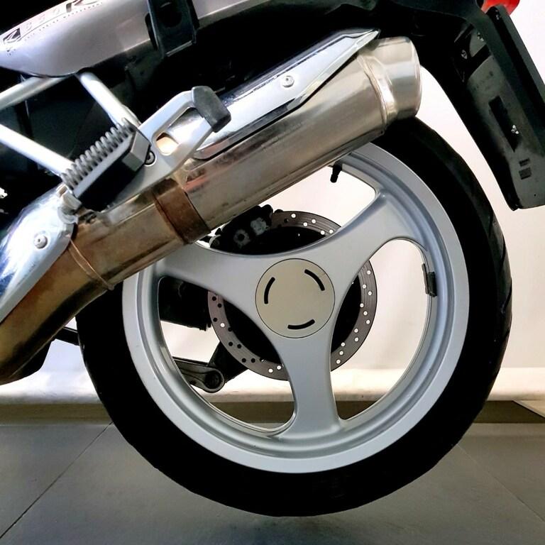 R 850 R