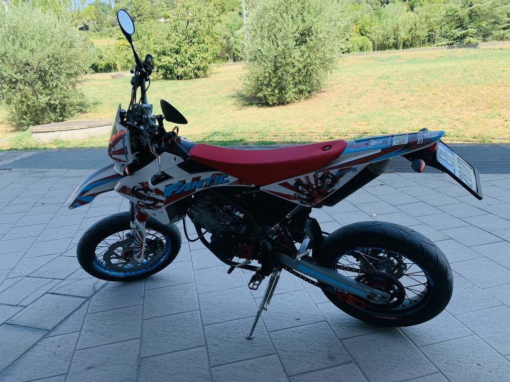 MOTARD 125