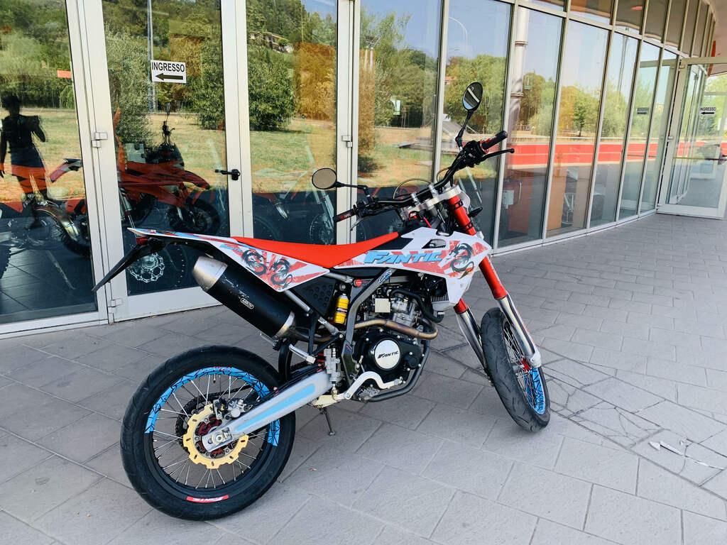 MOTARD 125