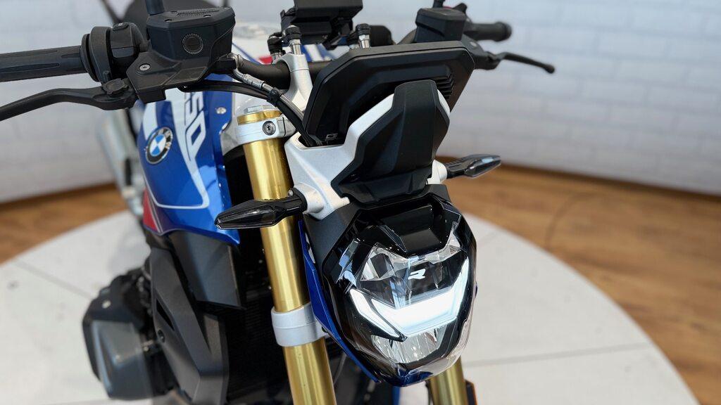 R 1250 R