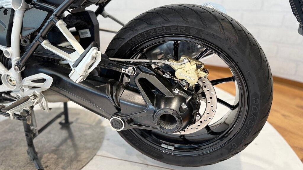 R 1250 R