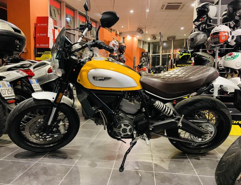 SCRAMBLER 800