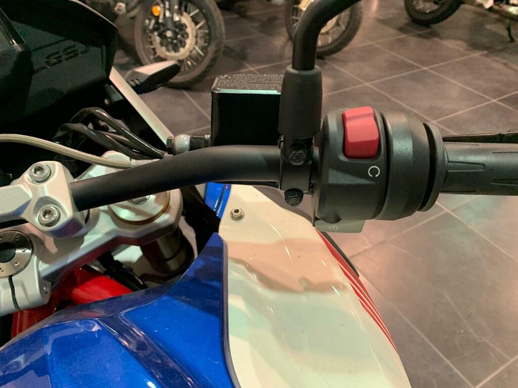 G 310 GS