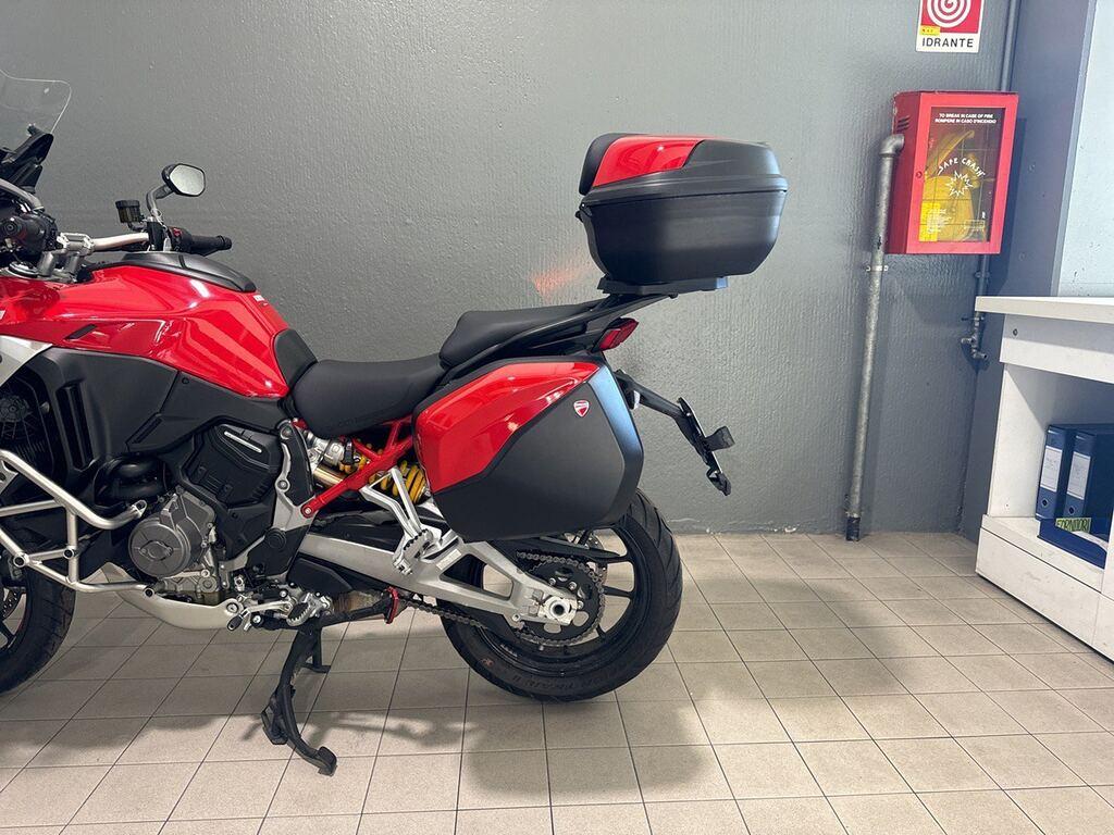 MULTISTRADA V4