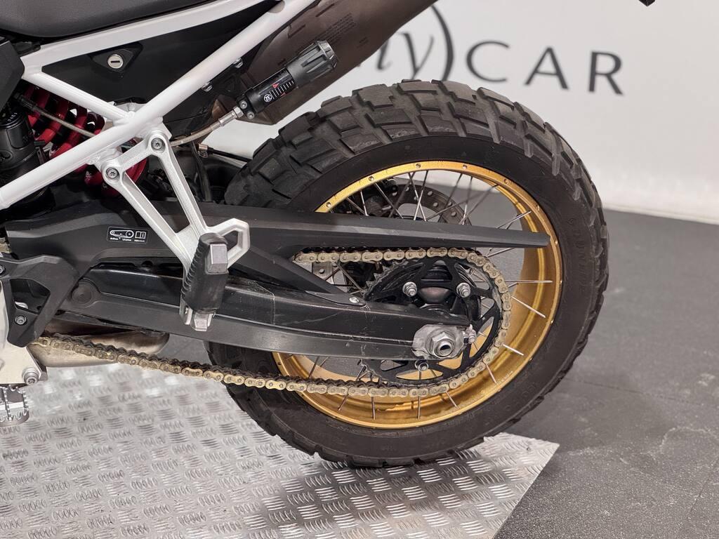 F 900 GS