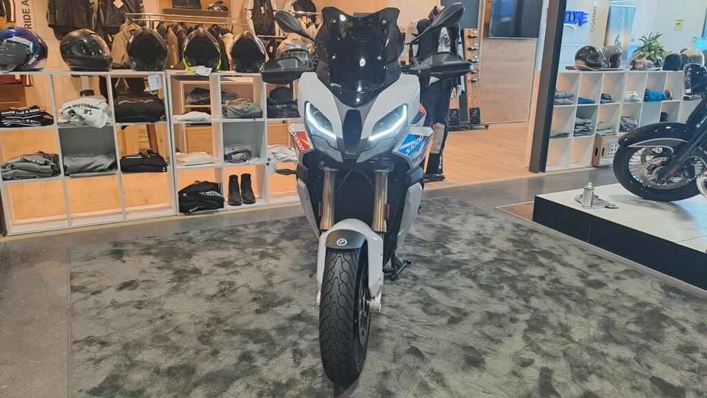 890 DUKE
