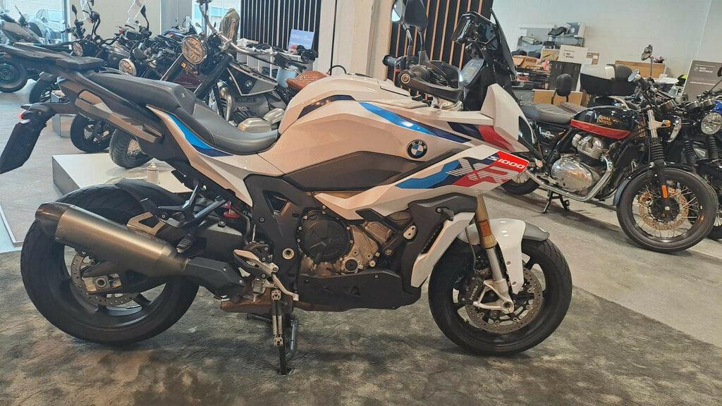 890 DUKE