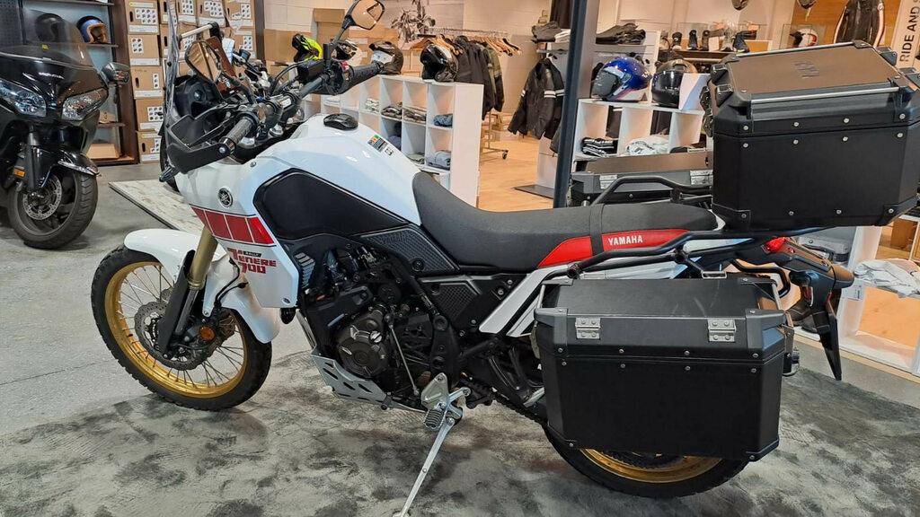 890 DUKE