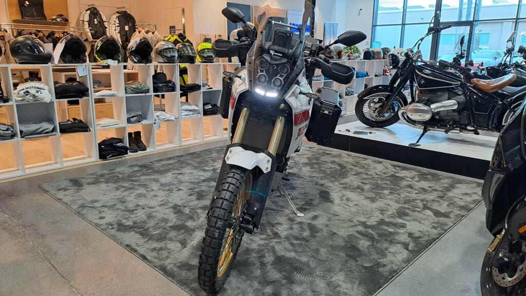 890 DUKE