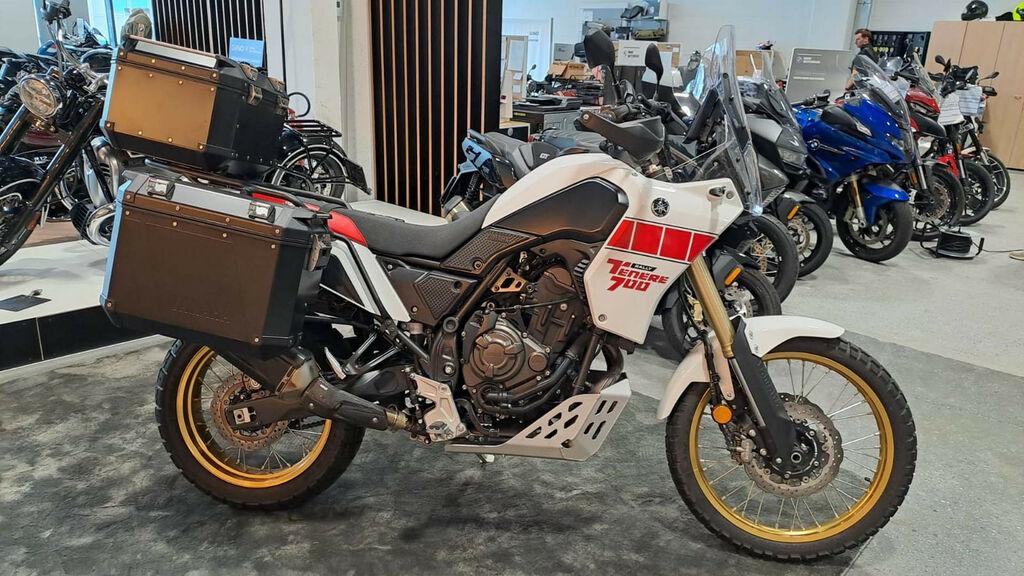 890 DUKE