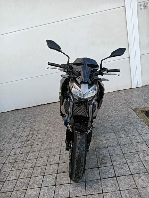 Z 900