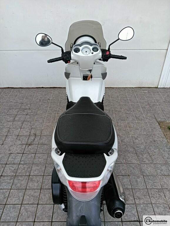 SCARABEO 300
