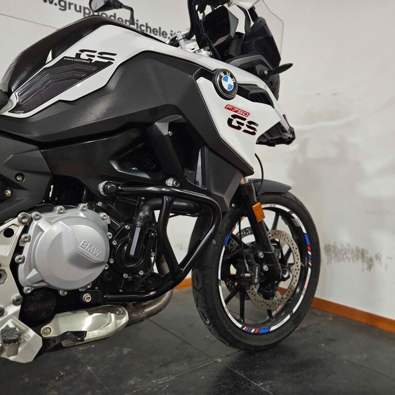F 750 GS